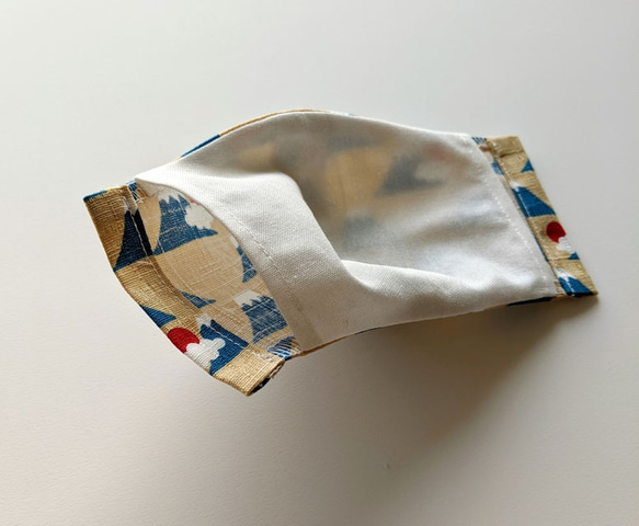 子供用　マスク（モダン富士）ベージュ 3枚目の画像