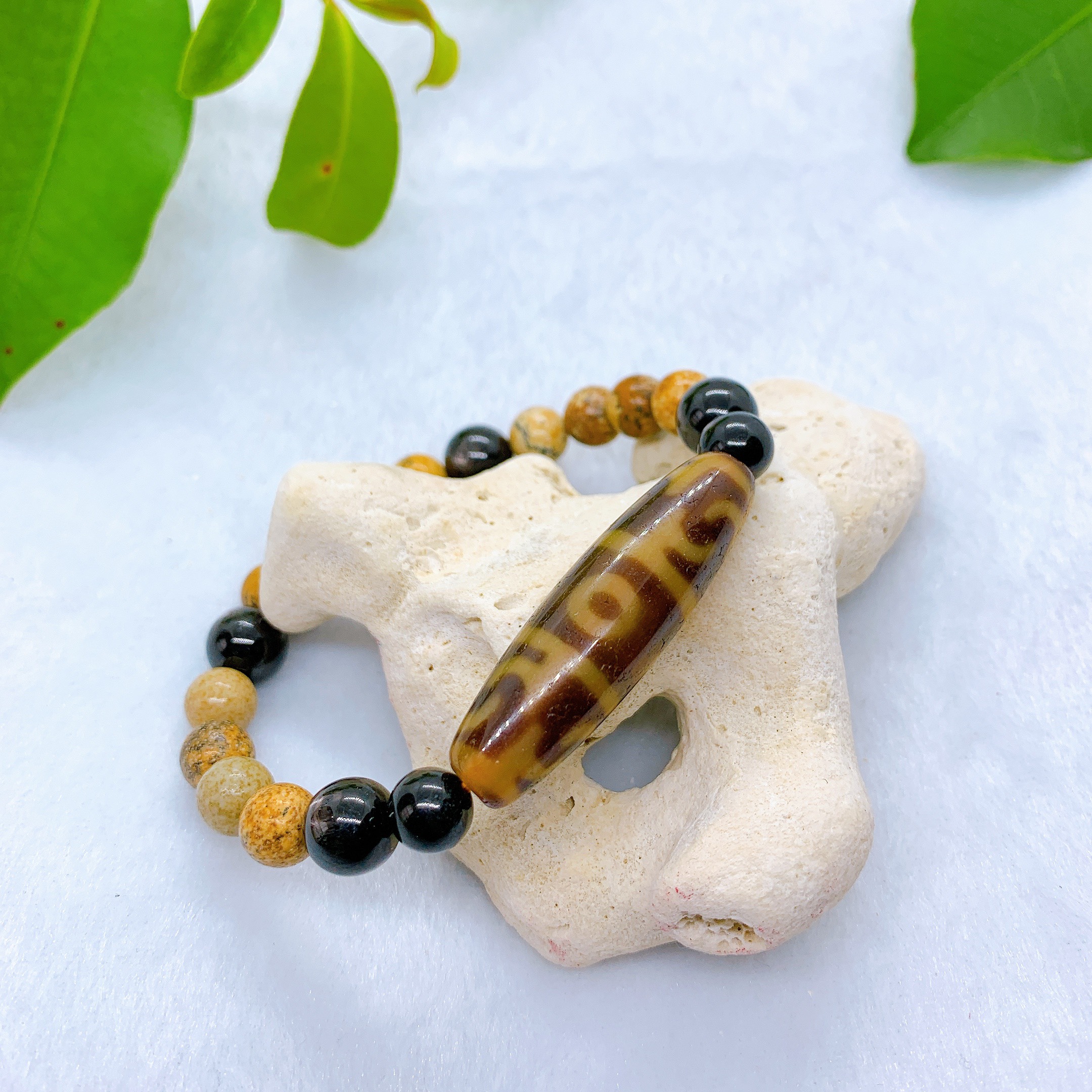 蓮師法器天珠☆馬蹄痕あり☆お守りブレス