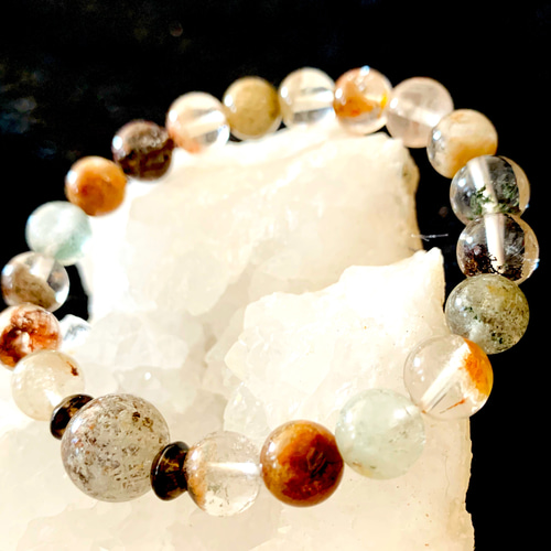 四季ガーデンクォーツ ルチルも入ってる粒あり！