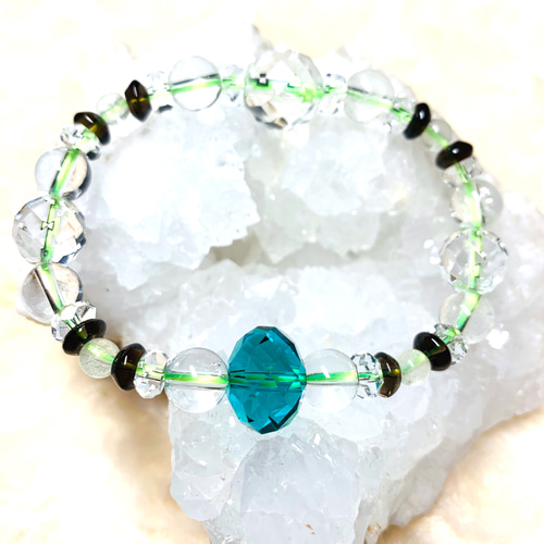 アンダラクリスタルのブレスレット ありのままの自分への解放〜アンダラクリスタルのブレスレット