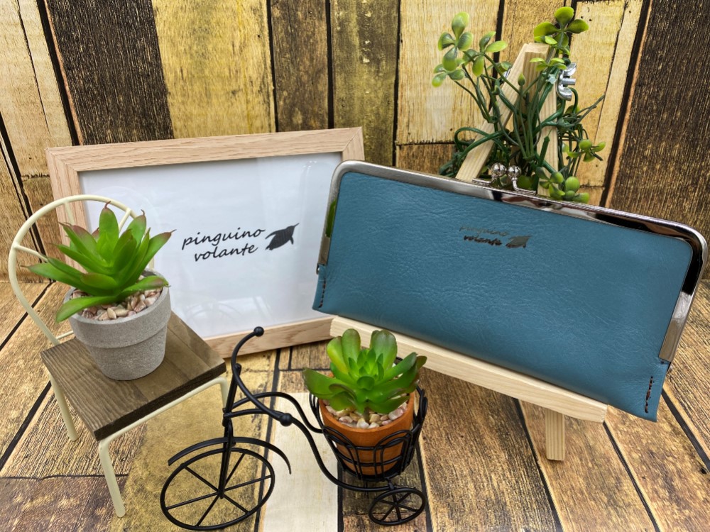 【姫路レザー】がま口財布仕様　ブルー　小物入れ　がま口　仕切り付き　革　本革　カスタマイズOK商品