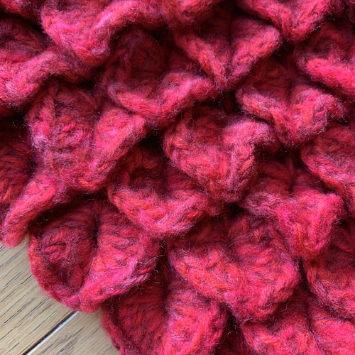 レア【プリーツプリーズ】赤ずきんちゃん マフラー リーフデザインマフラー or 赤ずきん風ほっかむり マフラー 秋 通販