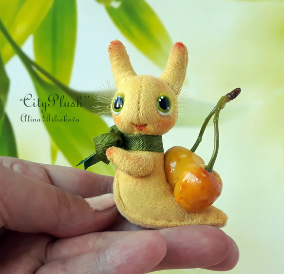 さくらんぼ, さくらんぼカタツムリ。ぬいぐるみ カタツムリ ぬいぐるみ