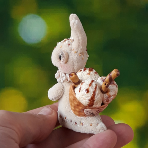 ゆう 19cm 白カタツムリのぬいぐるみ アイスクリームカタツムリ ぬいぐるみ CityPlush 通販 8121701｜Creema