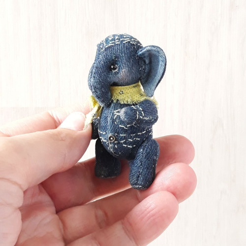 オリジナル⭐︎一点物　ハンドメイドのデニム象 ブルーデニムぬいぐるみミニ象 あみぐるみ CityPlush 通販 9763533