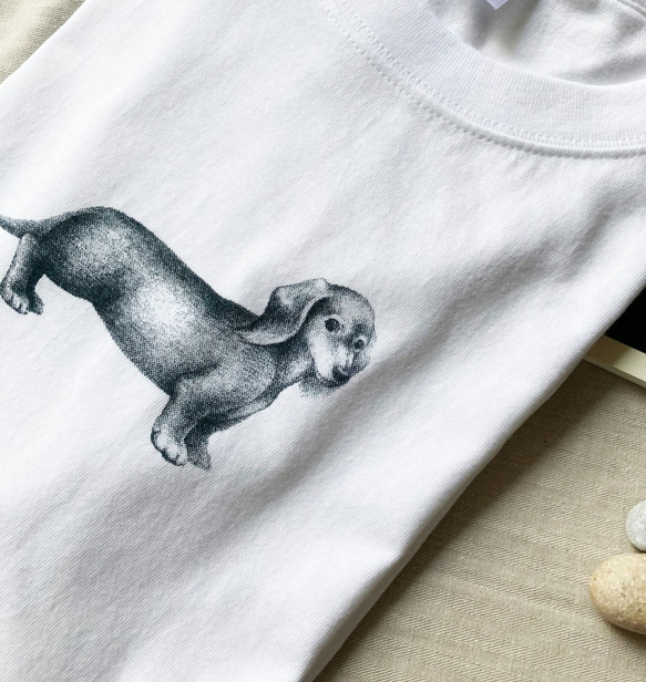 ＜親子ペアセット！ダックスフントTシャツ・ホワイト＞　お揃い　犬　動物　シンプル 5枚目の画像