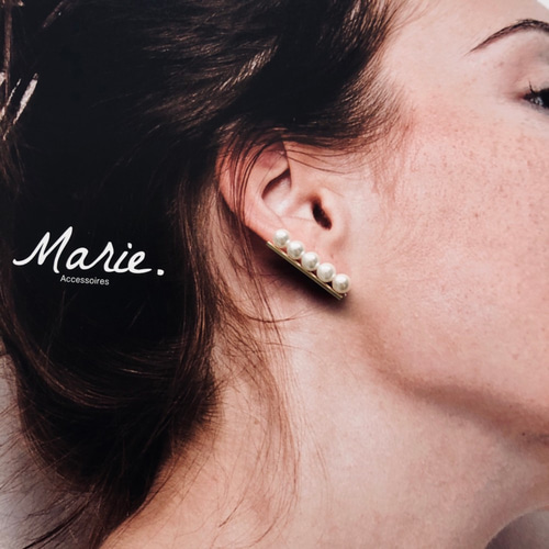 ❤︎ 再販 2 ❤︎ ゴールドバー5連パールピアス or イヤリング or  