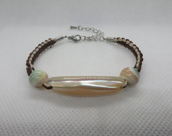 ブレスレット(真珠色) 1枚目の画像