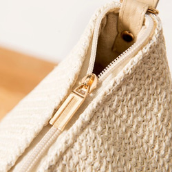 三角ハンドヘルド小銭入れ刺繡スマイリーシルバータッセル織りバッグ 4枚目の画像