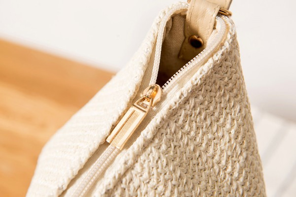 三角ハンドヘルド小銭入れ刺繡スマイリーシルバータッセル織りバッグ 4枚目の画像