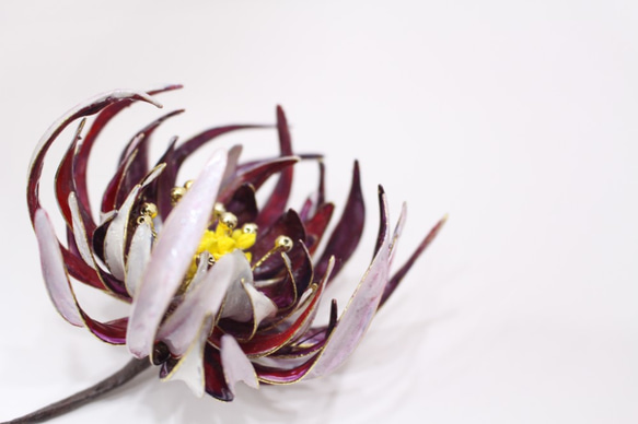 Blooming＊菊（アメリカンフラワー・髪飾り・謝恩会・二次会・お呼ばれ） 4枚目の画像