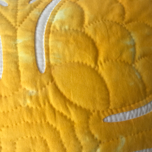 値下げ✨クッションカバー ハワイアンキルト パイナップル 白×黄色