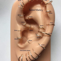 ピアスフープ (thin) 14kgf / Silver Cartilage Hoop Earrings 8枚目の画像