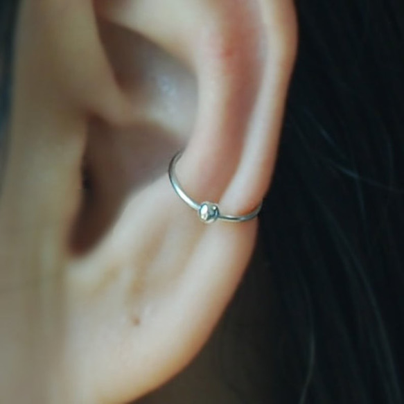 Ear Cuff with Ball,  Fake Conch Piercing 2枚目の画像