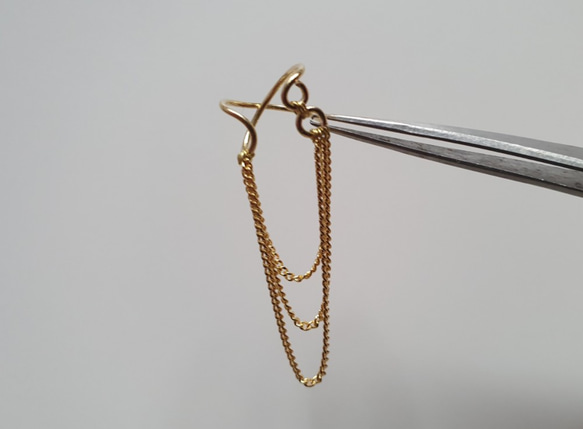 Cross X Ear cuff with 3 Chains, イヤーカフ 7枚目の画像