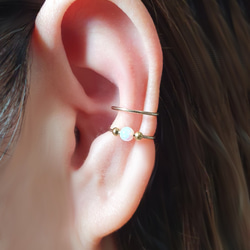 Double Band Ear Cuff with Opal Bead, イヤーカフ 3枚目の画像