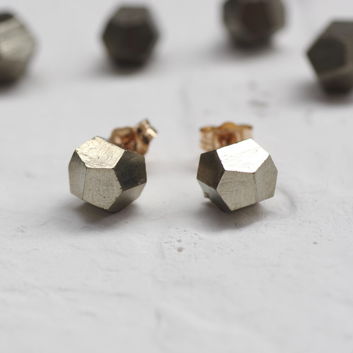 専用 ソーダライトのピアス R756 専用 ソーダライトのピアス R756