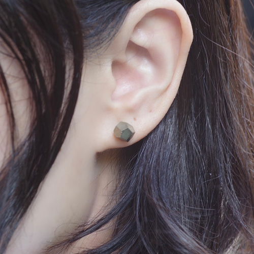 パイライト (12面体) 原石ピアス / イヤリング 【金具選択可 石