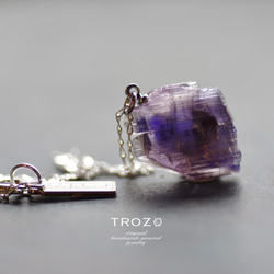 【046 Midnight Collection】 タンザナイト 鉱物原石 シルバー925 ネックレス 天然石 アクセサ 1枚目の画像