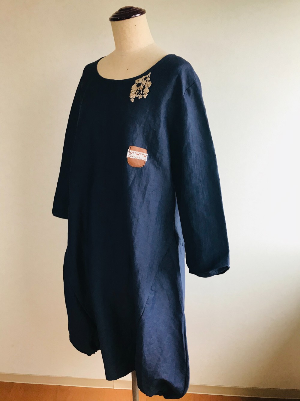 裾バルーンワンピース　リネンストレッチ　　Lサイズ　革ポッケ