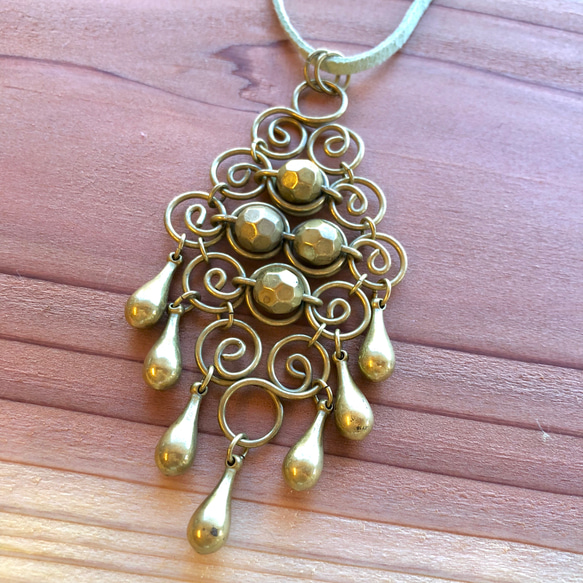 うずまきワイヤークラフト 真鍮ネックレス 針金細工 アンティーク風