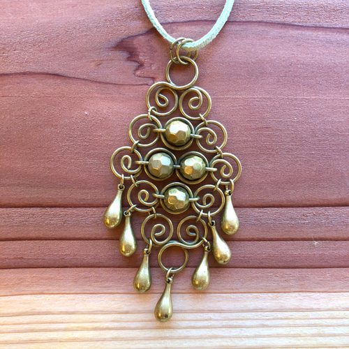 うずまきワイヤークラフト 真鍮ネックレス 針金細工 アンティーク風