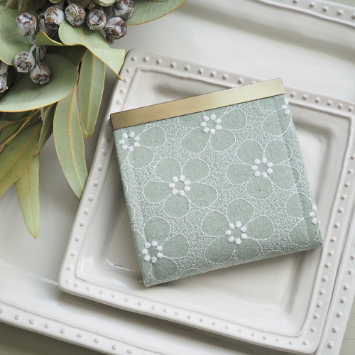 受注製作》::ミントグリーンフラワーレース刺繍コンパクト財布::ミニ  