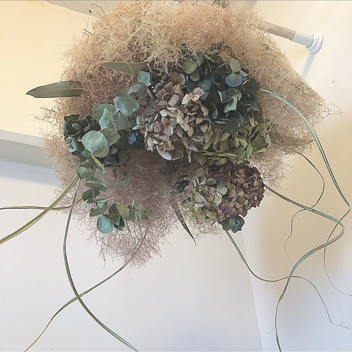 秋色紫陽花•ユーカリ•スモークツリーのフライングリース