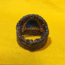 青い瞳モチーフのグラデーション マクラメリング(ブラジル産マクラメ編み) 2枚目の画像