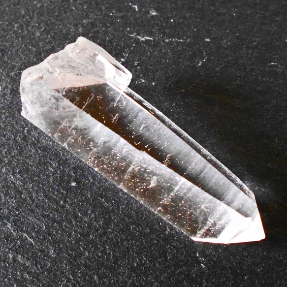 希少 記憶を宿す レムリアンシード クリスタル 水晶 ポイントsss-1011 3枚目の画像