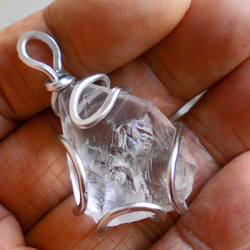 一点もの 水晶 ペンダント 原石 艶出しカット ワイヤアート ssy-20116 3枚目の画像