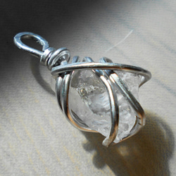 一点もの 水晶 ペンダント 原石 艶出しカット ワイヤアート ssy-20117 6枚目の画像
