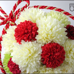 ボールブーケ 紐 和装ブーケ 弥生菊 紅白 赤タッセル 造花 結婚式 和風 打掛 前撮り 【送料無料】B_0127 2枚目の画像