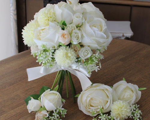 結婚式造花ウェディングブーケ高級ダイヤモンドクリスタルブーケ_Cream White Amazon｜クリームホワイト造花ブーケダイヤモンドクリスタル結婚