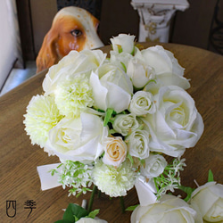 ブーケ 造花 ふんわり クラッチブーケ ローズ バラ ホワイト クリーム ウェディング 結婚式 前撮り B_0151 3枚目の画像
