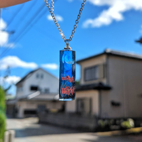 彼岸花プリズム 【レジン ネックレス ストラップ キーホルダー