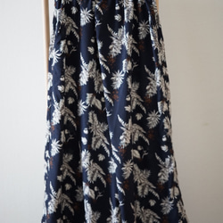 Morino Gakkou M size 夏季折疊闊腿褲 [植物紋海軍藍] / 5563583 / 第4張的照片