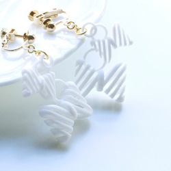 リボン踊る・イヤリング #3Dprint accessories 2枚目の画像