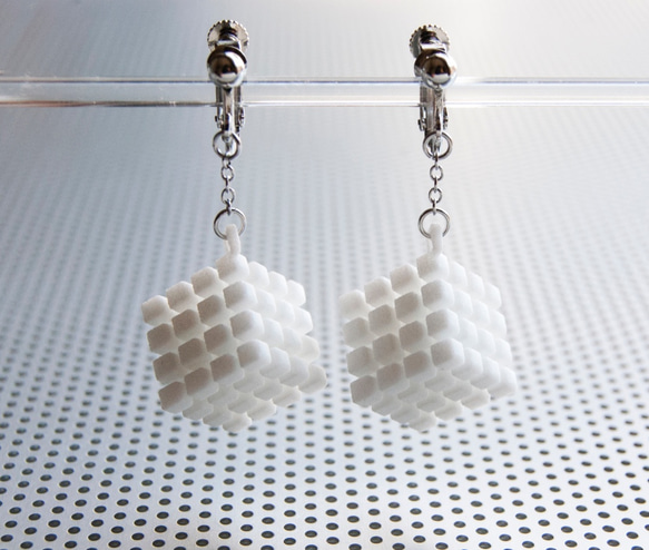 cube4・イヤリング #3Dprint accessories 2枚目の画像