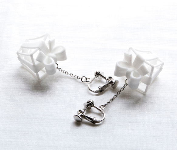 gift box・イヤリング #3Dprint accessories 3枚目の画像