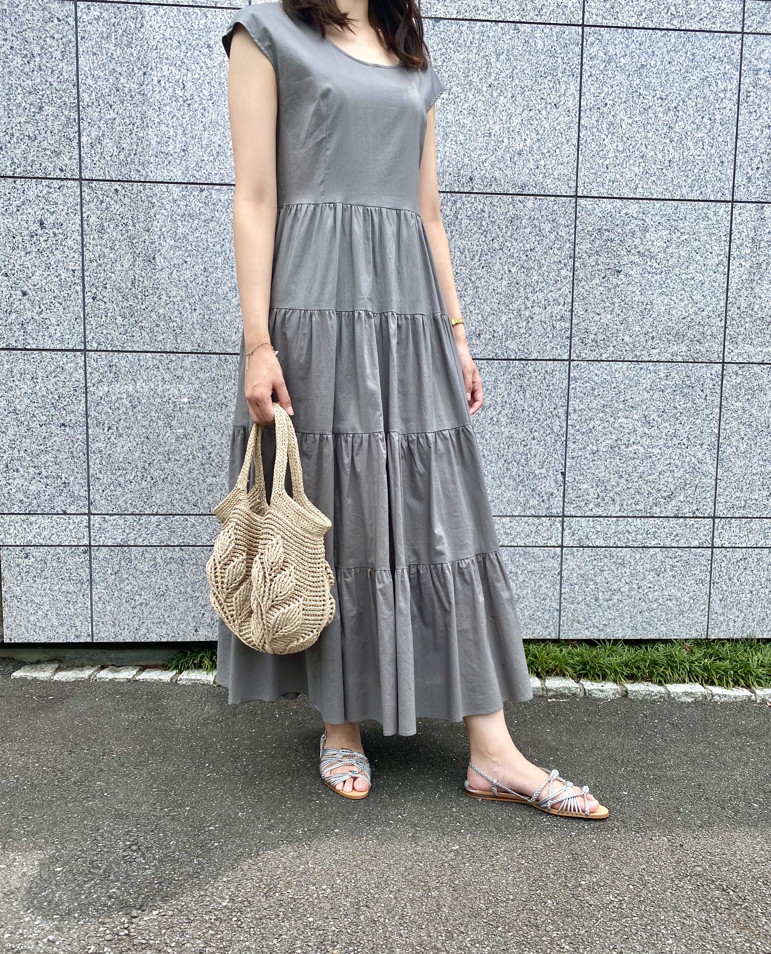 Natural Color Cotton Lawn Tiered Dress Charcoal