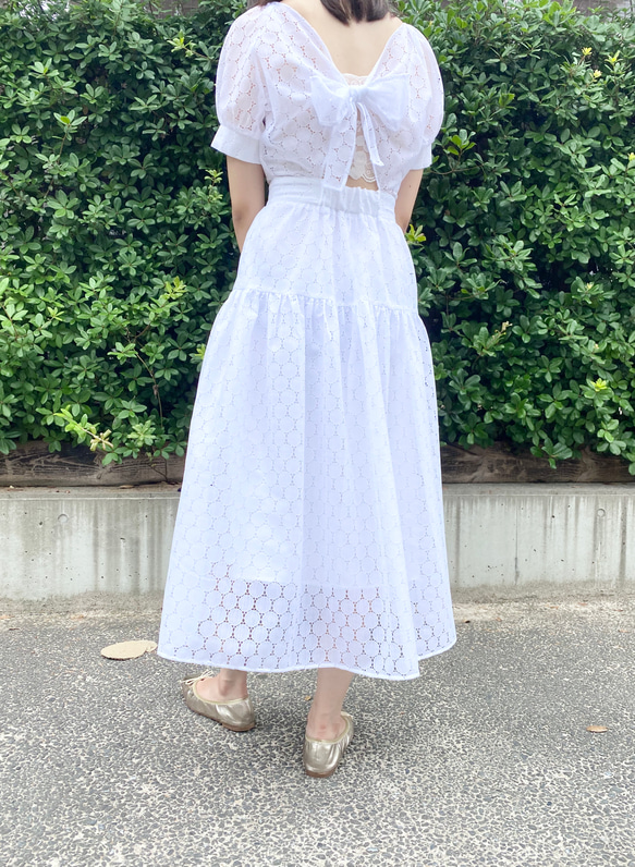 Circle Race Back Ribbon Dress White 2枚目の画像