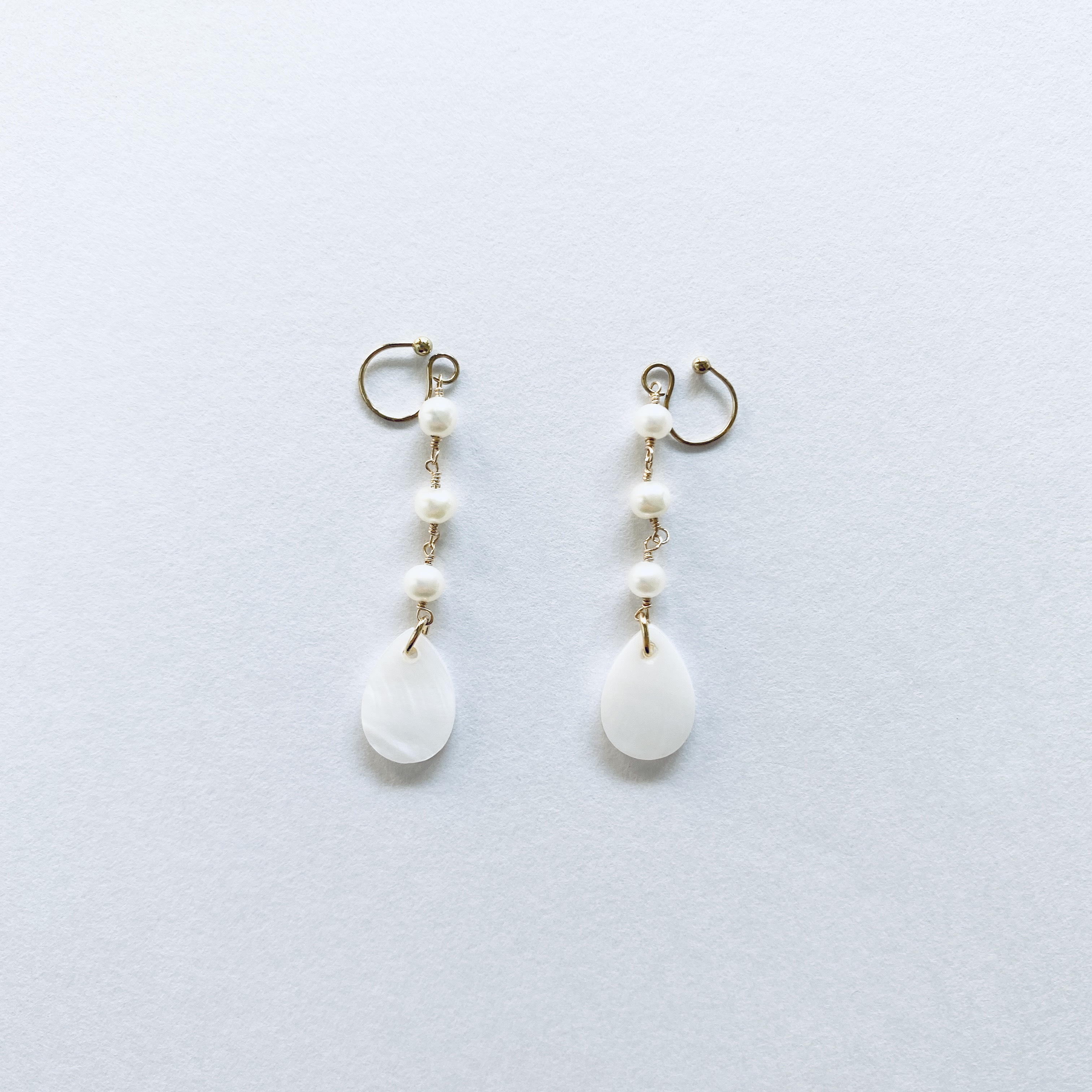 淡水パールドロップシェルイヤリングマスクカフ