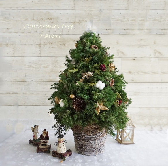 香りに癒されるヒムロスギとヒバのクリスマスツリー プリザーブド