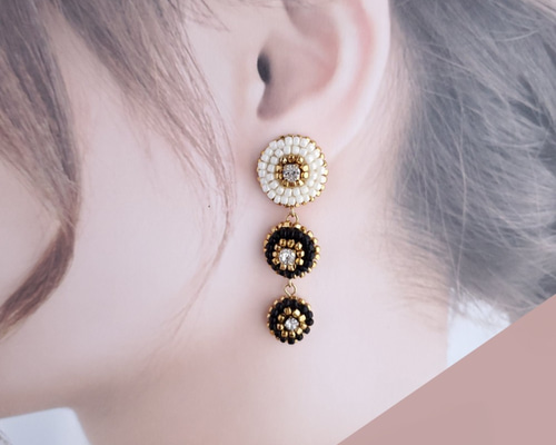 ゴージャス♡3連ビーズ刺繍ピアス ピアス（その他