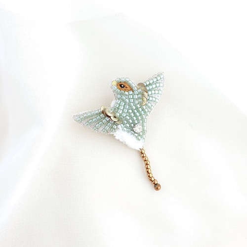 A33] ブローチビーズ刺繍
