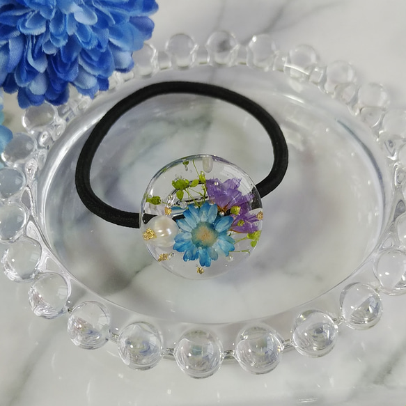 レジンヘアゴム ハンドメイド 花 黒 モノトーン シンプル 金箔 【公式