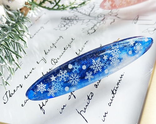 レジンヘアゴム ターコイズブルー　雪の結晶　お花　ブルー　冬 レジンヘアゴム ターコイズブルー 雪の結晶 お花 ブルー 冬 2