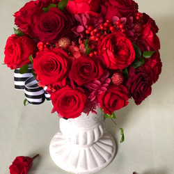 豪華！情熱の赤いバラ25本！プリザーブドフラワーアレンジメント。【還暦祝い、開店祝い、お誕生日】に最適♪ 2枚目の画像
