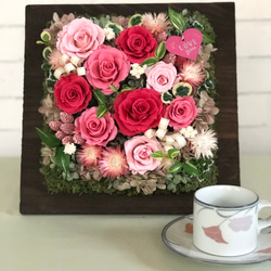 豪華！情熱の赤いバラ25本！プリザーブドフラワーアレンジメント